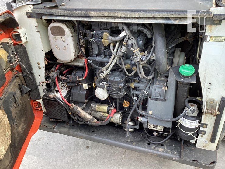 2014-bobcat-t870-image-13