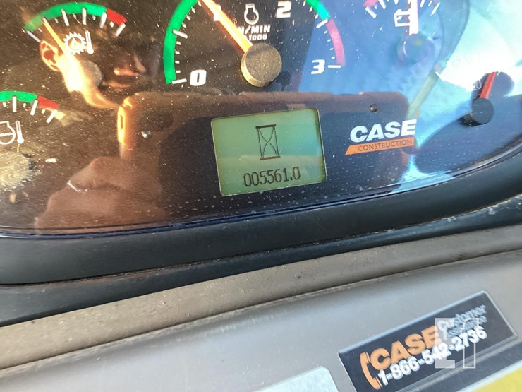 2012-case-580sn-image-19