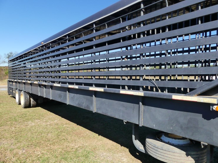 2015-goose-neck-cattle-trailer-image-4