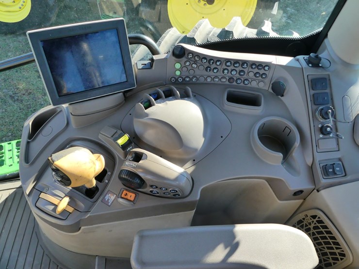 2021-john-deere-6195r-image-14