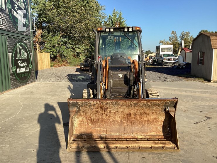 2023-case-580sn-image-8