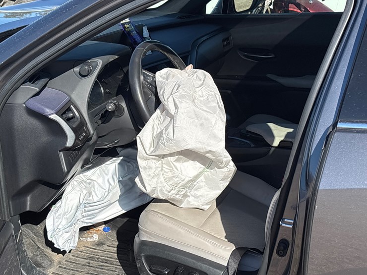 #24567-•-2020-lexus-ux250h-image-7