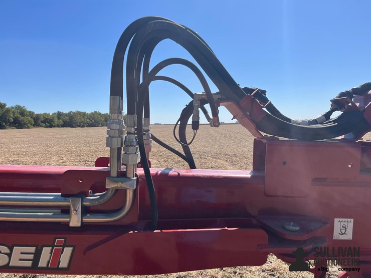 2023-case-ih-2150-image-15