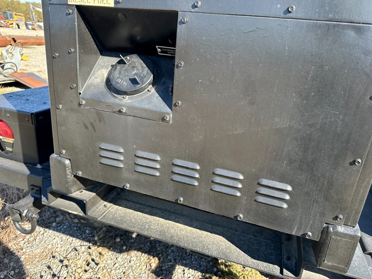 #32822-•-military-generator-image-32