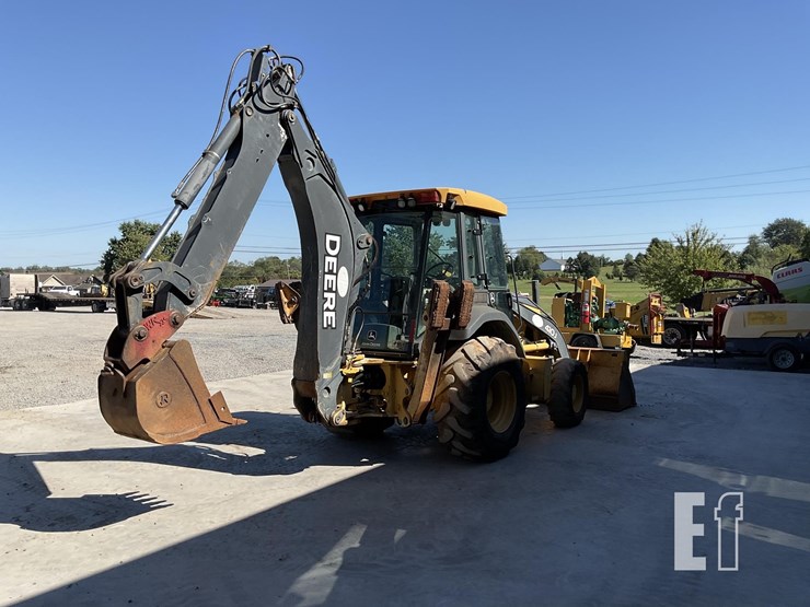 2010-deere-410j-image-4