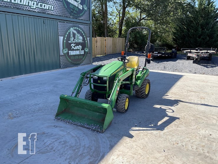 2014-john-deere-1023e-image-8