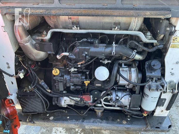 2021-bobcat-s850-image-11