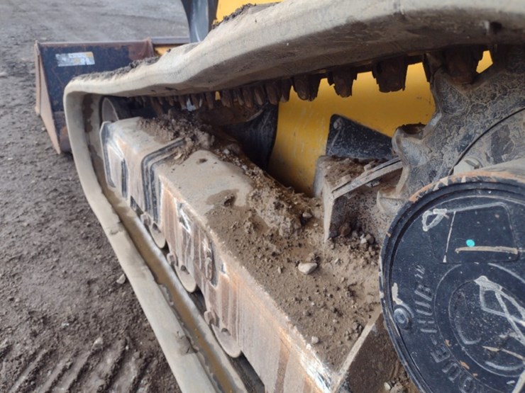 18-deere-333g-image-22