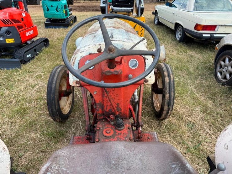 1948-ford-tractor-image-5