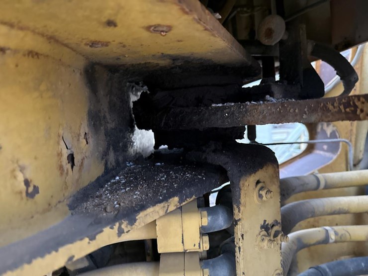 1988-caterpillar-936e-image-29