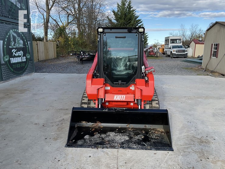 2025-kioti-tl750-image-7