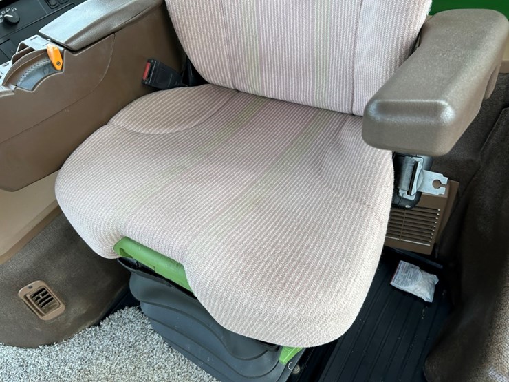 2012-john-deere-4940-image-39