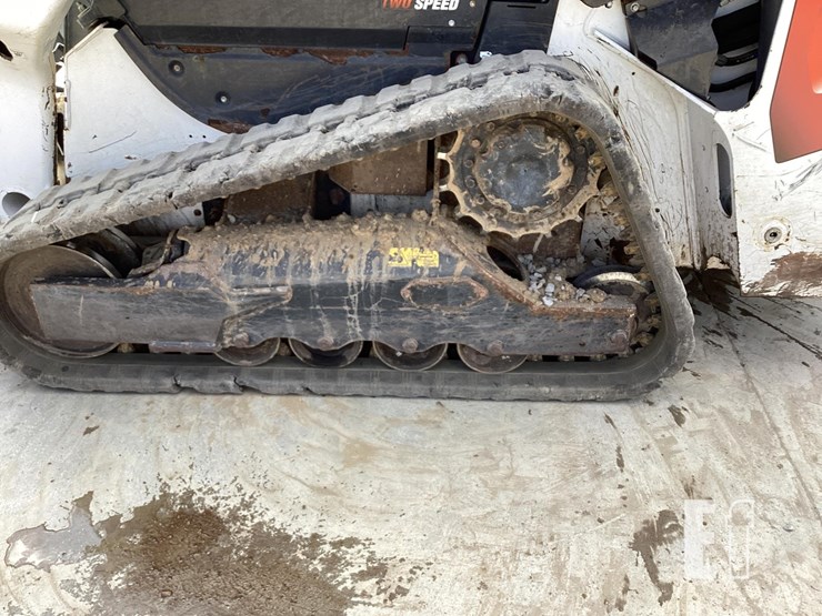 2021-bobcat-t64-image-11