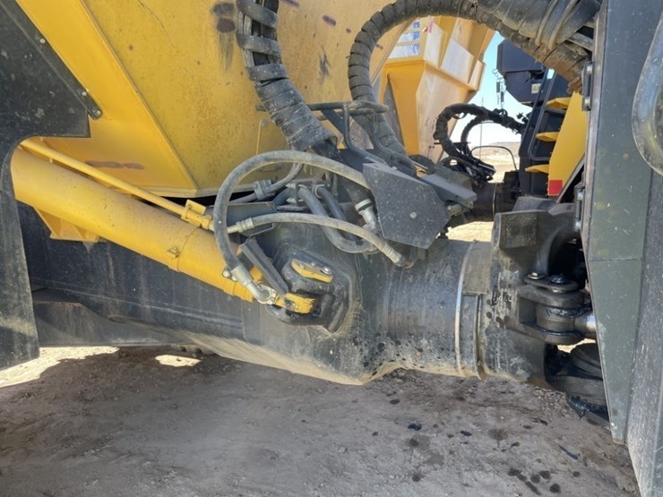 2021-komatsu-hm400-image-15