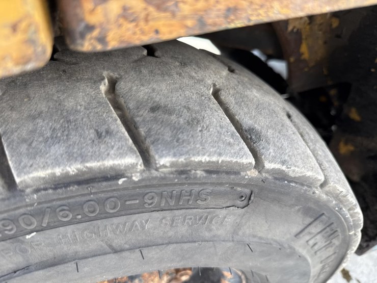 #5082-•-tcm-fvd25-forklift-image-32