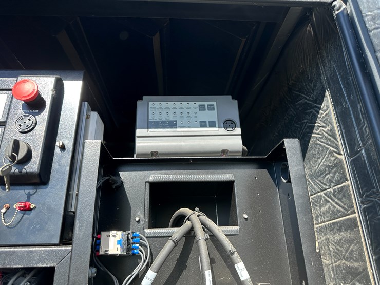 #32819-•-generac-sd60-generator-image-37