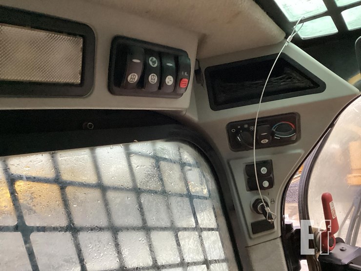 2017-caterpillar-289d-image-18