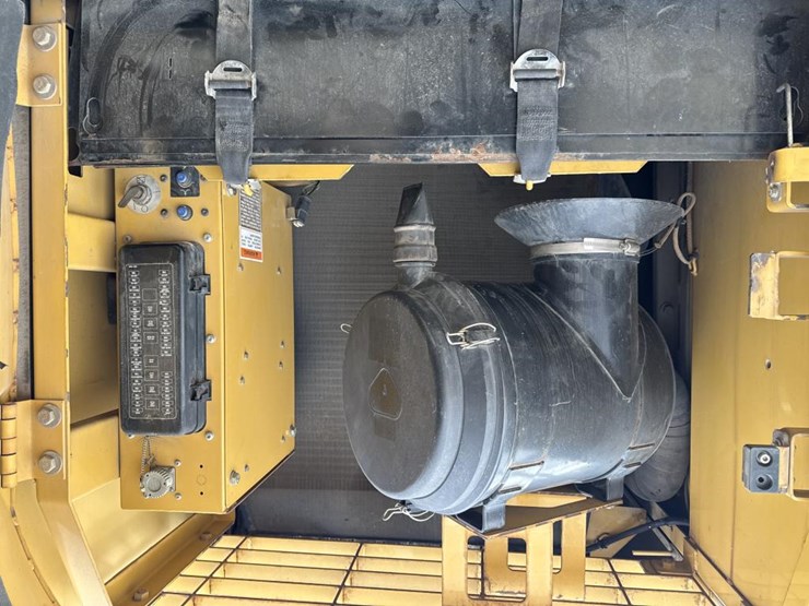 2004-caterpillar-325cl-image-28