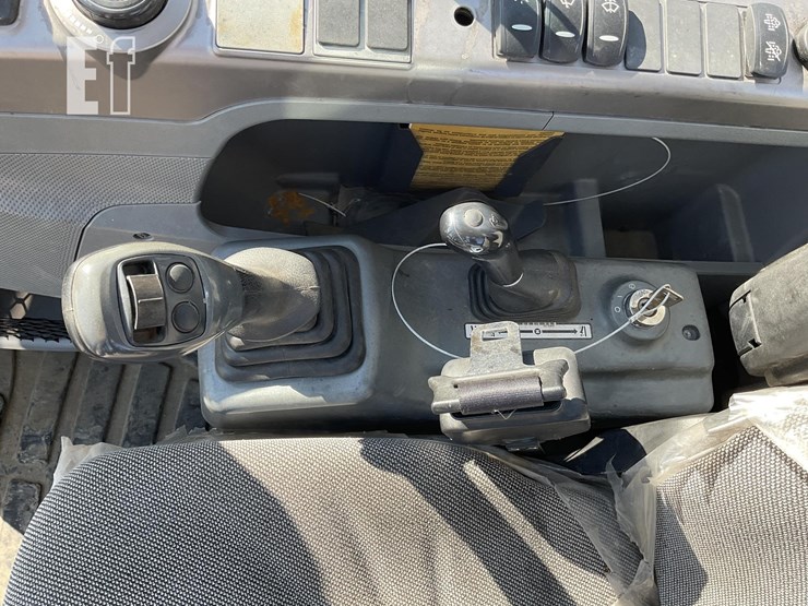 2019-bobcat-e63-image-17