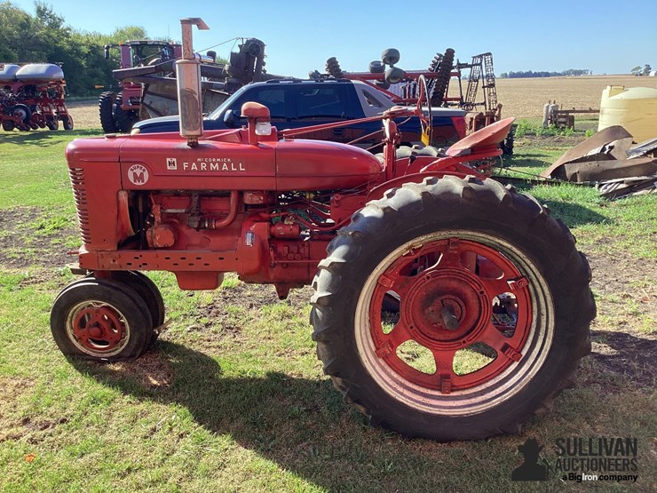 1953-farmall-super-m-2wd-tractor-image-13