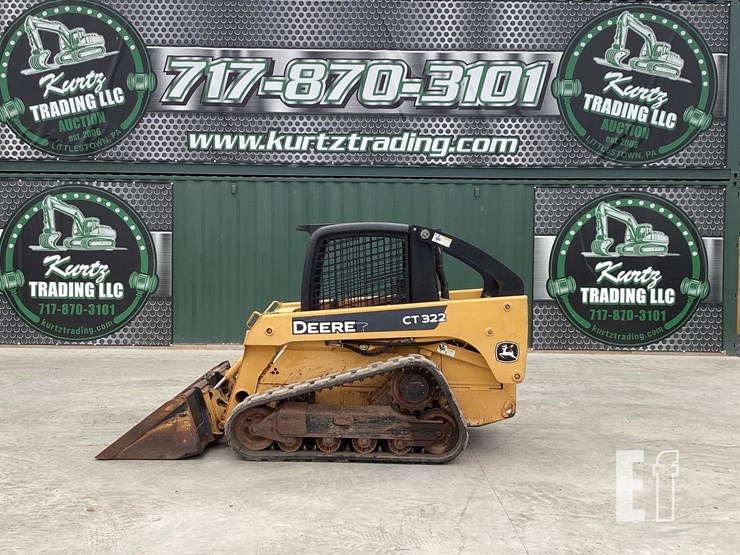 2005-deere-ct322-image-1