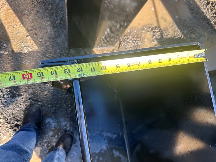 #32738-•-30.5"x3'-flashboard-pipe-riser-image-9