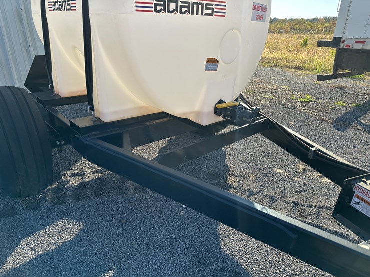 #32832-•-adams-500gal-water-trailer-image-24