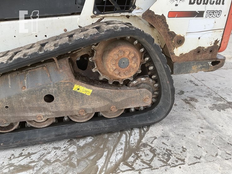 2013-bobcat-t590-image-11