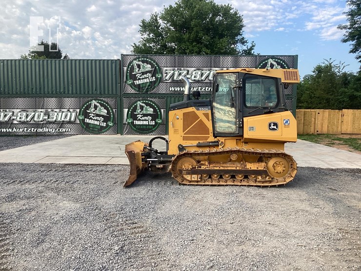 2017-deere-550k-lgp-image-1