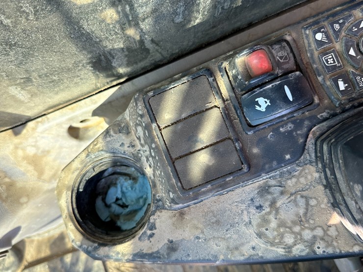 #32824-•-volvo-ec160e-crawler-excavator-w/hydraulic-thumb-image-94