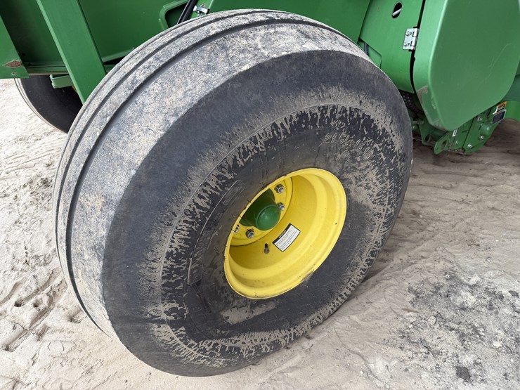 2021-john-deere-460m-image-6