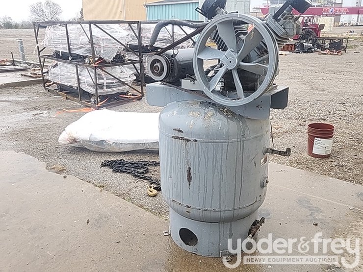 gardner-denver-champion-vrv7-8-80lbs-workshop-compressor-image-2