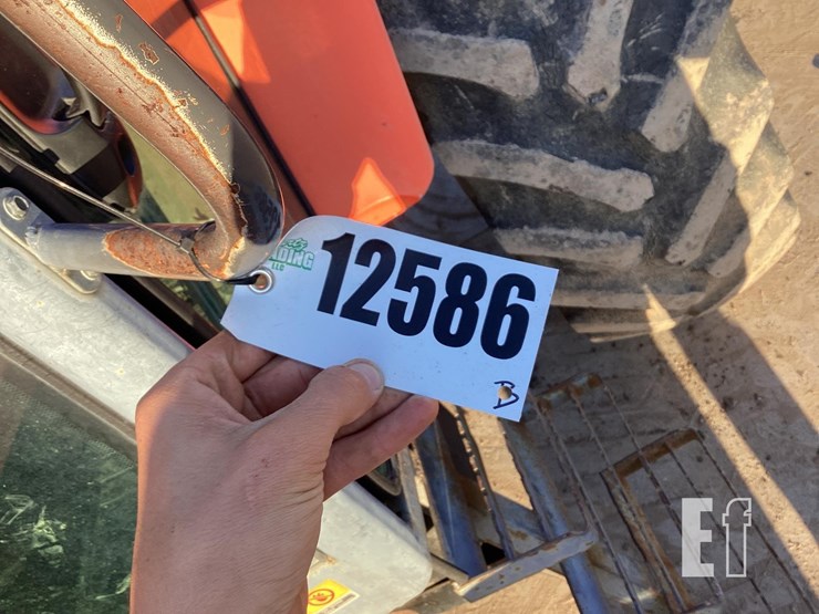 2012-kubota-m126x-image-17