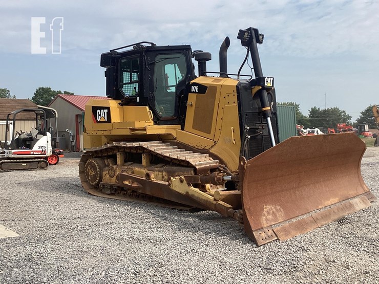 2018-caterpillar-d7e-image-8