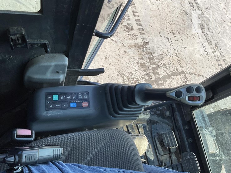 2014-bobcat-e85-image-18