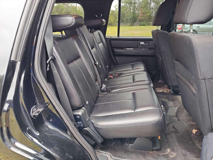 2016-ford-expedition-image-32