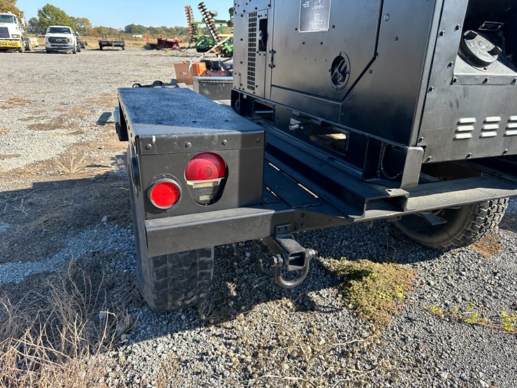 #32822-•-military-generator-image-13