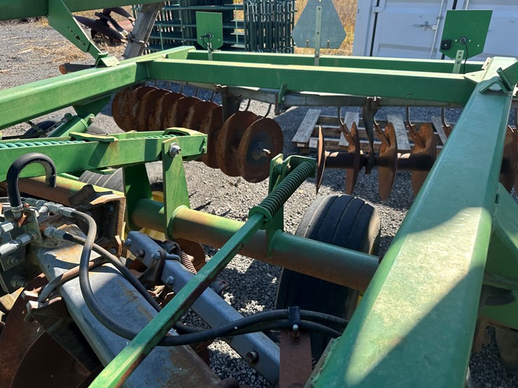 john-deere-637-image-31