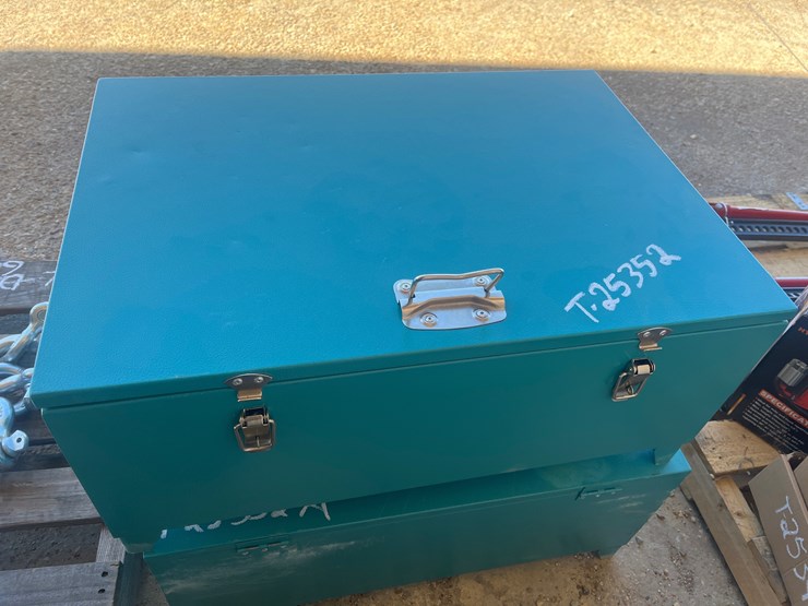 #49-•-heavy-duty-ratchet-straps-in-lock-box-image-1