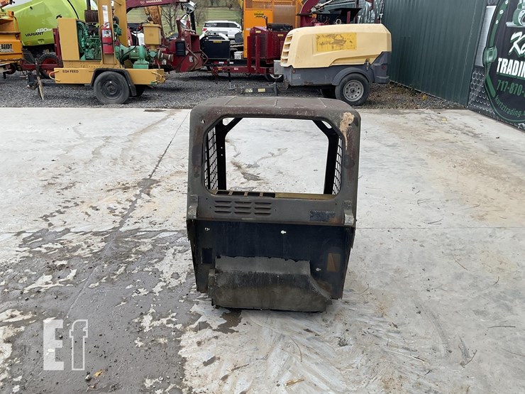 2006-bobcat-t300-image-2