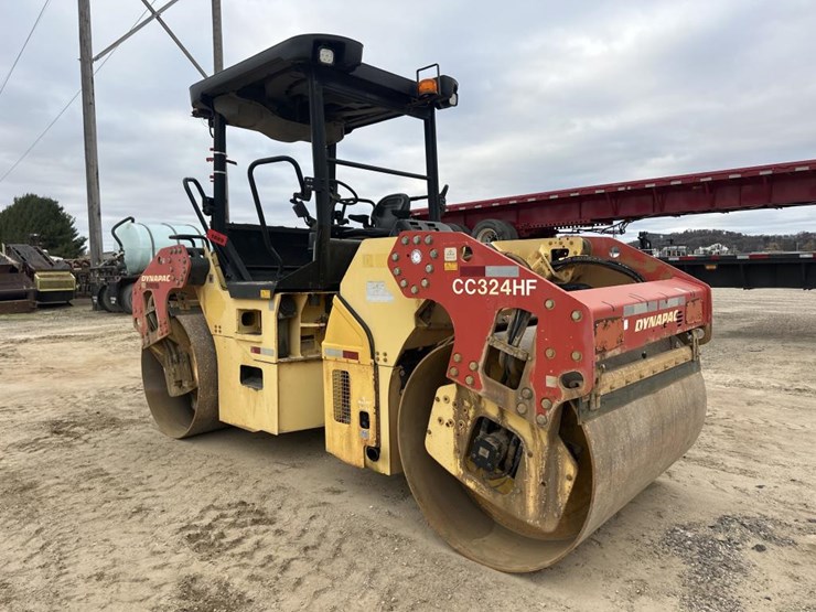 2009-dynapac-cc324-image-3