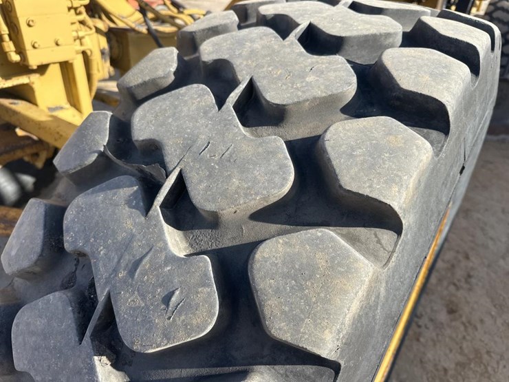 1984-caterpillar-140g-image-70