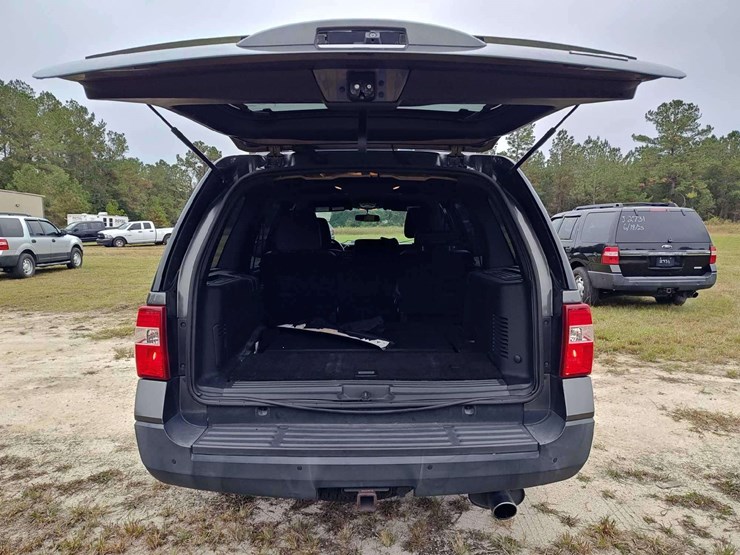 2016-ford-expedition-image-35