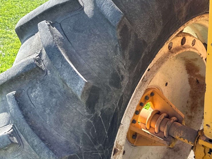 minneapolis-moline-g550-image-34