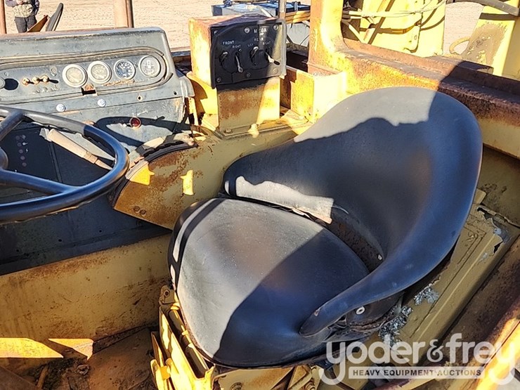 1990-caterpillar-613c-image-30