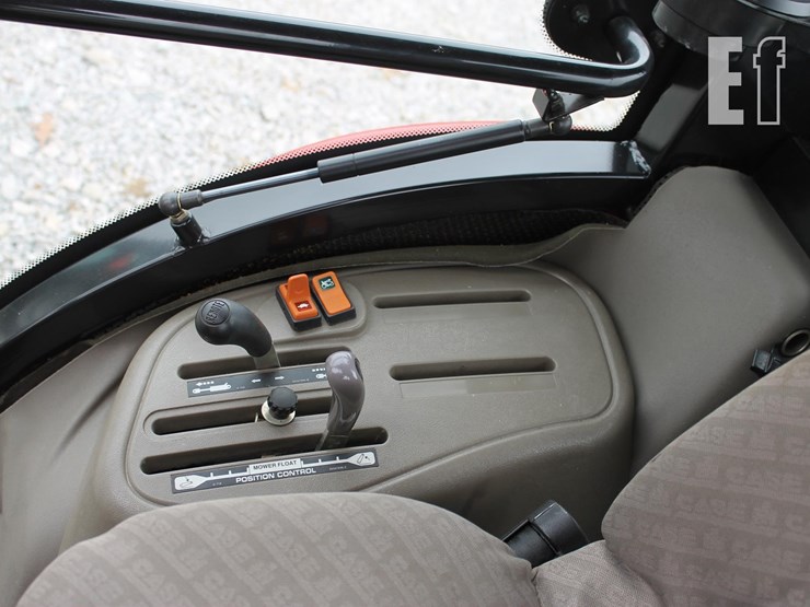 case-ih-farmall-45-image-11