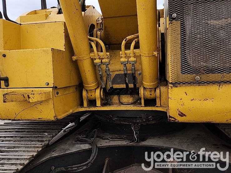 2013-komatsu-pc228us-lc-8-image-21