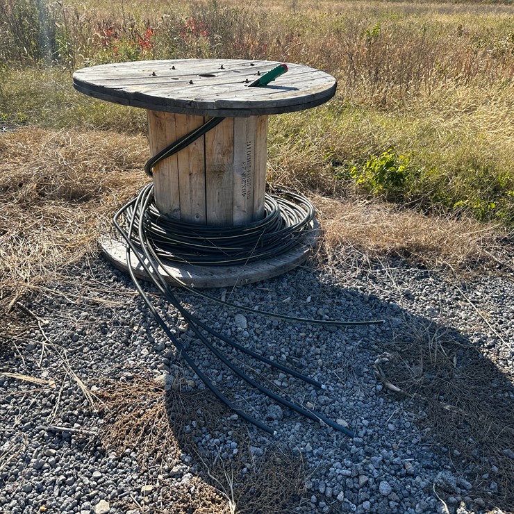 #32821 • 4/0 Aluminum Wire w/Wood Spool