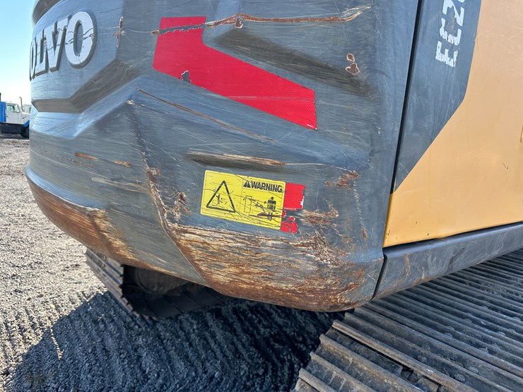 #32825-•-volvo-ec200e-crawler-excavator-image-59