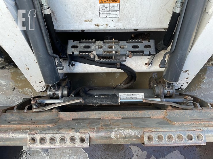 2016-bobcat-s650-image-10